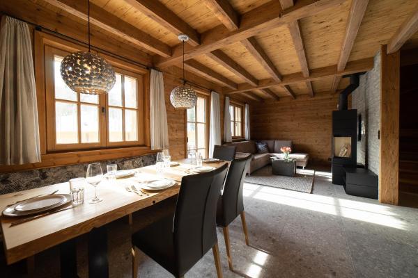 Chalet Selun - Luxury & Bergblick, Book Chalet Wildhaus Toggenburg