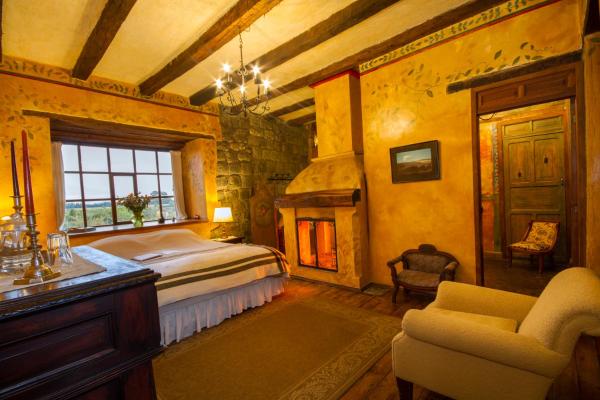 Hacienda San Agustin de Callo, Book Hotel Lasso 