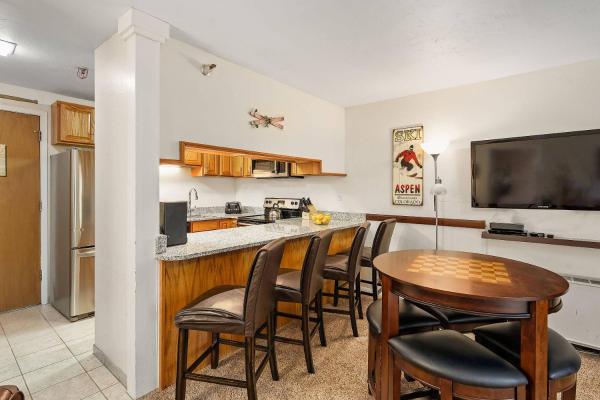 Lichenhearth 30, Book Hotel Hoteller i Aspen-Snowmass med pool, Swimmingpool