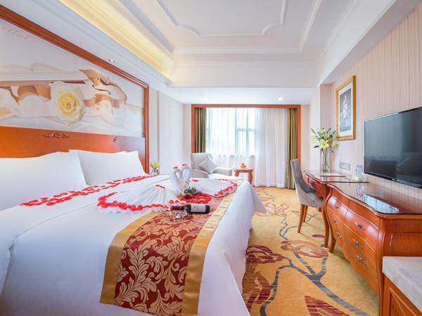 Vienna Hotel Shenzhen Bantian South Huancheng Road, Book Hotel Shenzhen Shenzhen