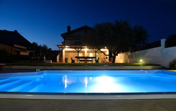 Solymar, Book Feriehus Hoteller i Zadar County med pool, Swimmingpool