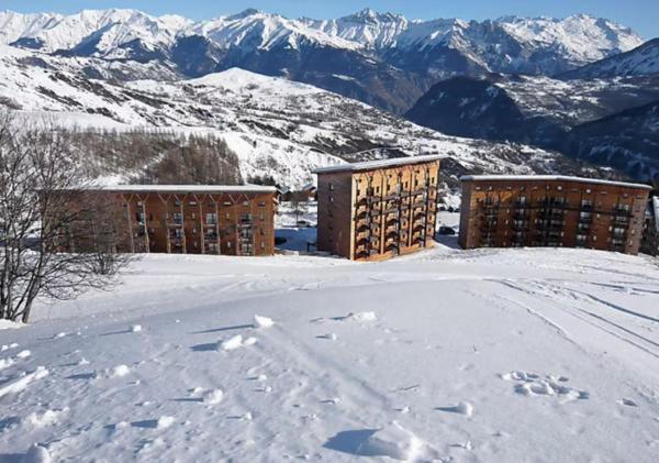 Résidence Odalys L'Orée des Pistes, Book Hotel Rhône-Alps hoteller med pool, Swimmingpool