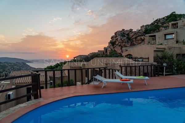 Violetta Zoe, Book Villa Hoteller i Costa Paradiso med parkering, Parkering