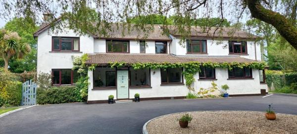 Riverfield Farmhouse, Book Bed and Breakfast Gorey Wexford County