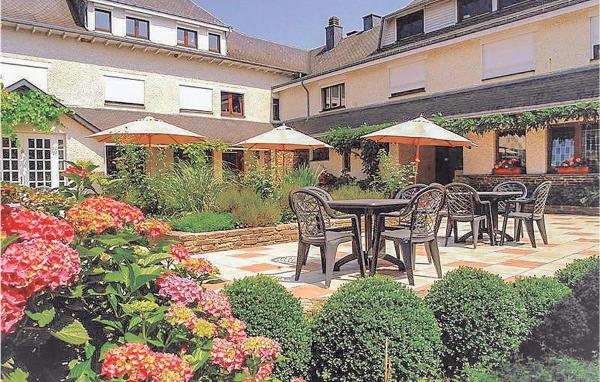 Le Saule, Book Feriehus Hoteller i Ardennes Belge med pool, Swimmingpool