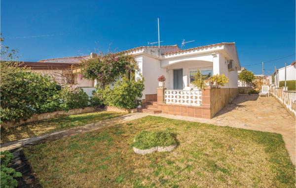 Gorgeous Home In Miami Playa With Wifi, Book Feriehus Miami Platja El Baix Camp