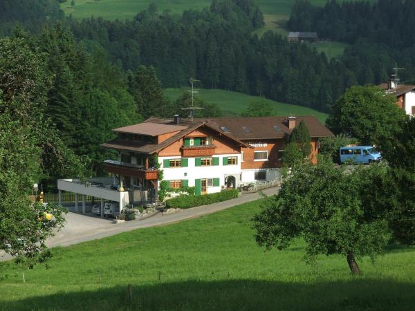 Pension Jägerheim, Book Pension Hoteller i Vorarlberg med parkering, Parkering