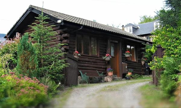 An Carraig Log Cabin, Book Feriehus Strathyre 