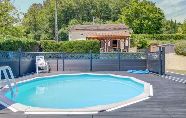 4 Bedroom Lovely Home In Douzillac, Book Feriehus Douzillac Limousin