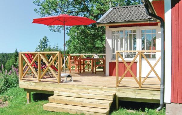 2 Bedroom Gorgeous Home In Bodafors, Book Feriehus Småland hoteller med parkering, Parkering