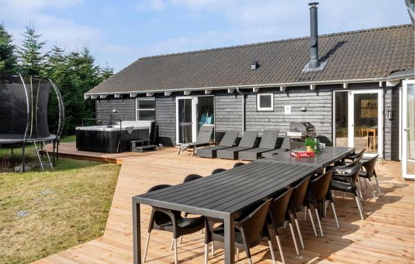 Nice Home In Idestrup With Sauna, Book Feriehus Marielyst Falster