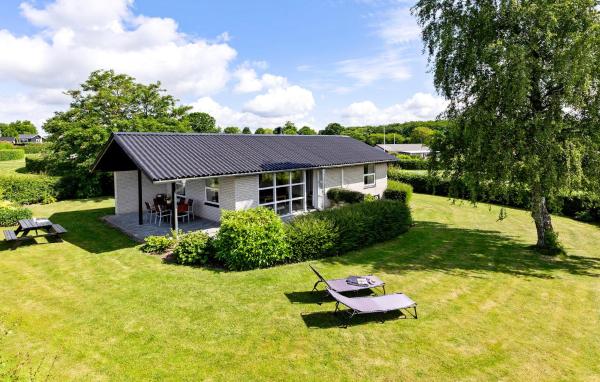 Holiday Home Lundvej Sønderborg Xii, Book Feriehus Vollerup Syddanmark