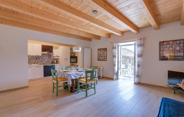 2 Bedroom Nice Home In Albagnano Di Bee, Book Feriehus Bee Piedmont