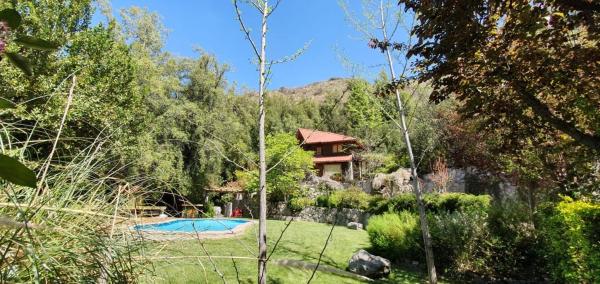 Casa de Montaña inmersa en Bosque Nativo, Book Feriehus Sommerhuse i Santiago de Chile, Hytte