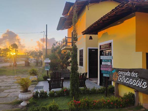 Pousada Dos Girassois Prado, Book Mini-hotel Hoteller i Bahia med pool, Swimmingpool