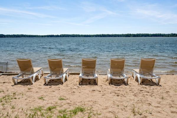 Fife Lake Lodge - Double Queen Room with Lake Access, Book  Fife Lake Michigan