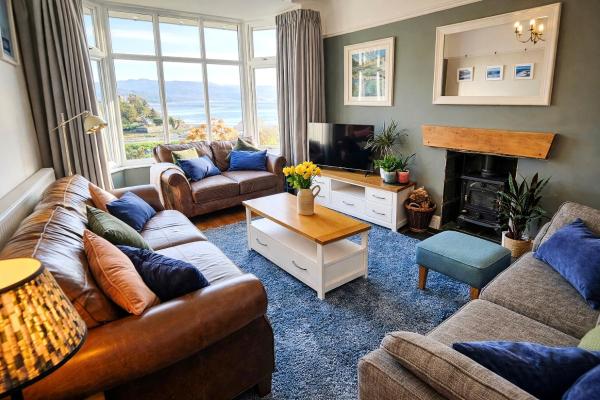 Bryn Gwyn, Sleeps 8, Sea Views, Borth y Gest, Book Feriehus Villaer i Gwynedd, Villa