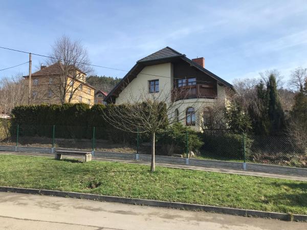 Dům u koupaliště, Book Villa Ceska Kamenice 