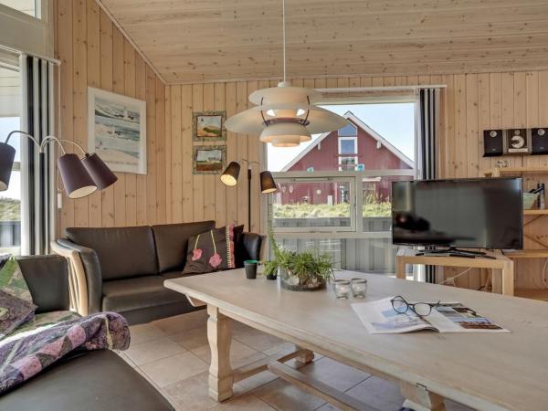 Holiday Home Hedy - 150m from the sea by Interhome, Book Feriehus Hjørring Nordjylland