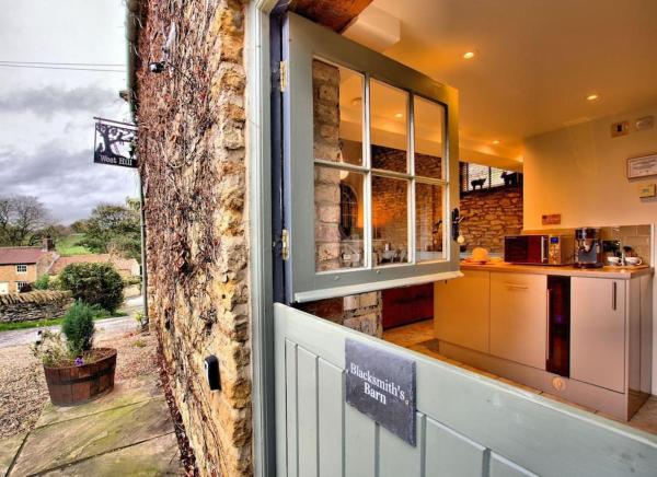 Blacksmith’s Barn - Cosy, Chilled & Dog Friendly., Book Feriehus Wykeham 