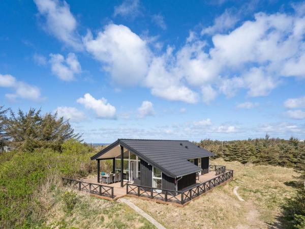 Holiday Home Tayara - 300m from the sea by Interhome, Book Feriehus Sommerhuse i Vestjylland, Hytte