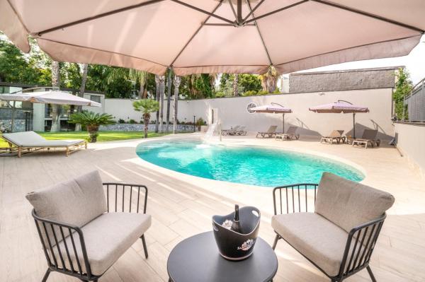 HOLIDAYS ALBA, Book Villa Catania Sicilien