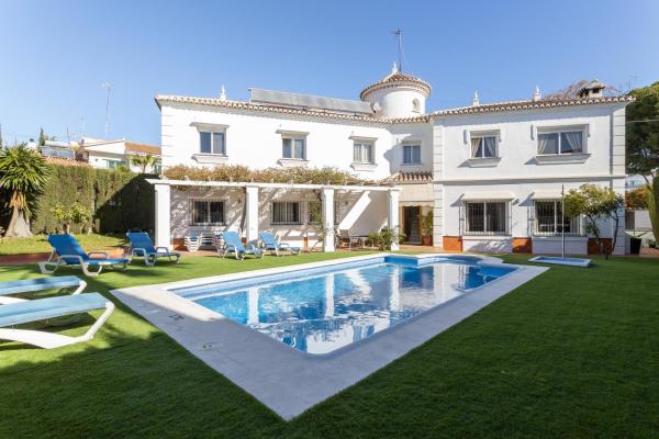 Villa Eden Nerja, Book Feriehus Hoteller i Axarquía med pool, Swimmingpool