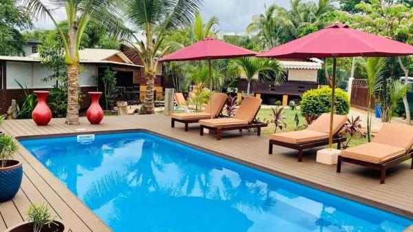 Charming House in Albion with Shared Pool, Book Feriehus Albion hoteller med pool, Swimmingpool