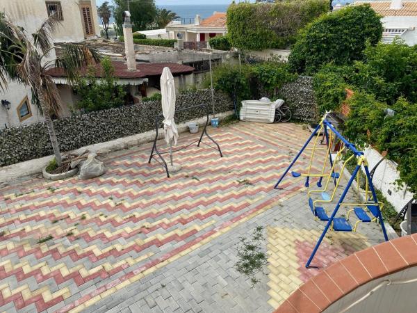 Villa SAGA Fontane Bianche Siracusa, Book  Sicilien hoteller med parkering, Parkering