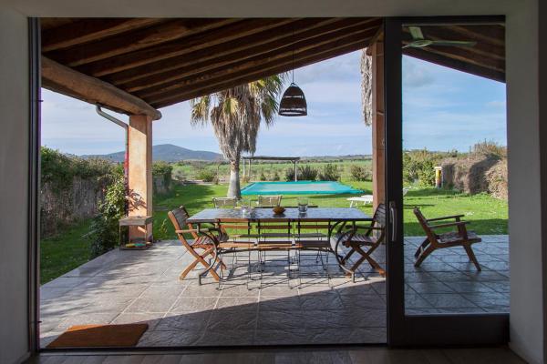 Wonderful villa with swimming pool near the sea., Book Villa Capalbio Sommerhuse, Hytte