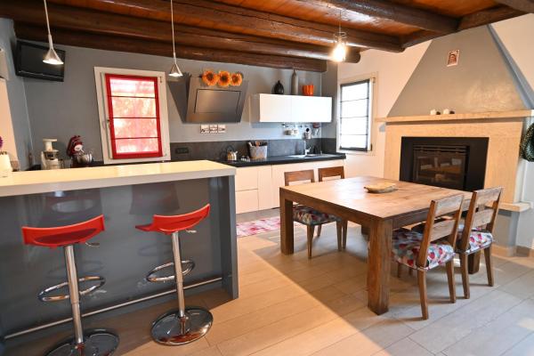 CA CENTOSA ARTISTIC HOUSE villa storica ristrutturata con patio e giardino, Book Villa Cittadella 