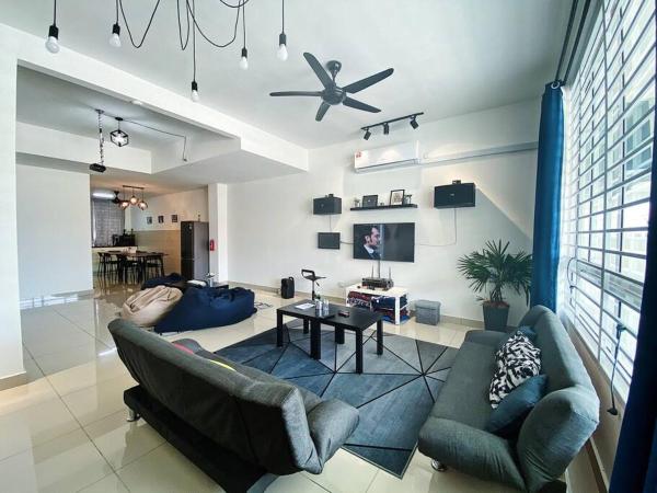 Desaru Twin Home 32pax  KTV-Netflix-BBQ, Book Feriehus Kangkar Chemaran Johor