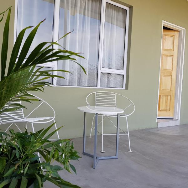 Entsabeni Cottage, Book Feriehus Big Bend Swaziland
