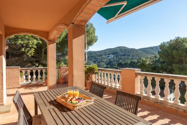 Villa con piscina privada en Begur, Book  Begur Baix Empordà