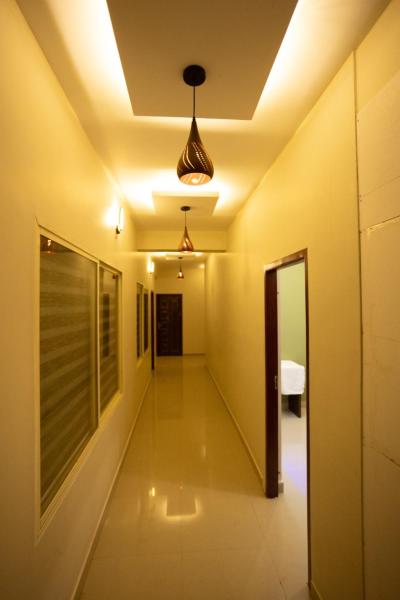 The Green Room Residency, Book  Padinjarathara New Delhi