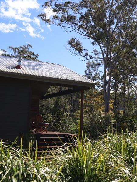 Hideaway Falls - Evergreen Cottage, Book  Mapleton Sunshine Coast