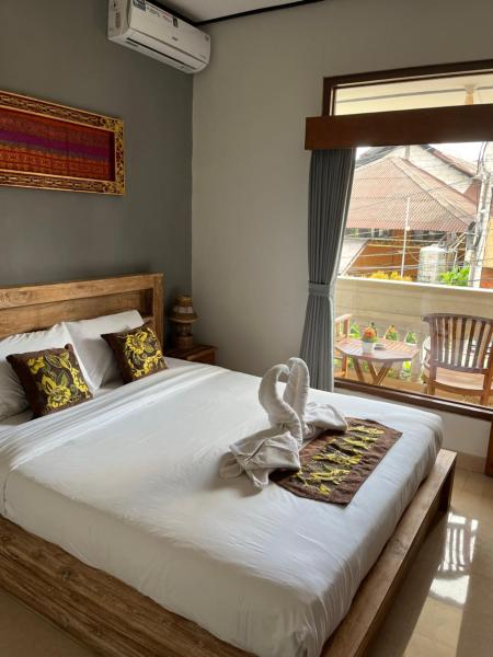 Yastra Yana Homestay, Book  Ubud Gianyar