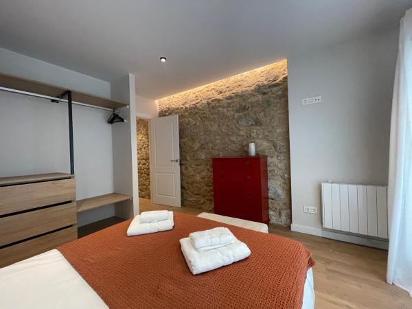 housingcoruña SAN NICOLAS 27, Book  A Coruña 