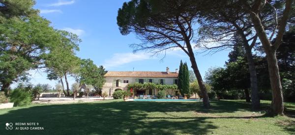 Le Mas Neuf 1752, Book  Hoteller i Camargue med pool, Swimmingpool