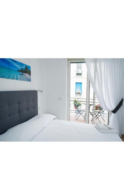 B&b CasaCapaldo, Book  Vomero Napoli