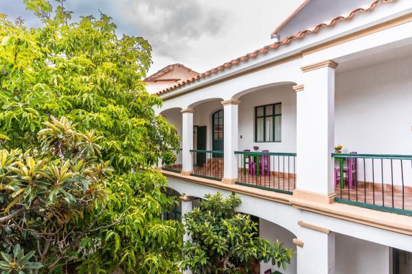 Dragonfly Guest House, Book  Sucre Chuquisaca Region