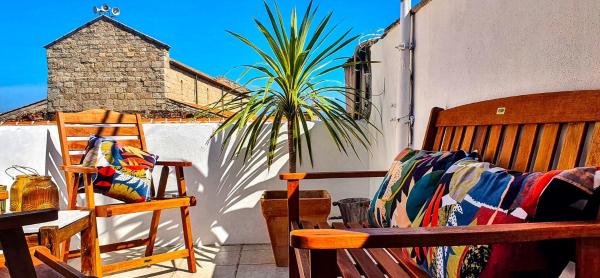 NIVALU Guest House, Book  Hoteller i Emerald Coast med morgenmad, Morgenmad