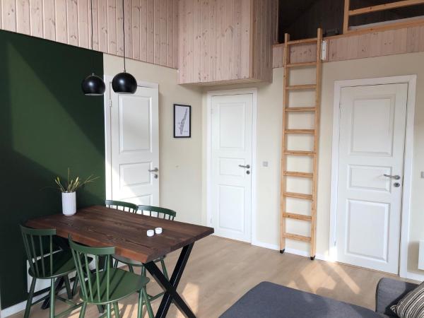 Emmerbølle feriehytter, Book  Tranekær 