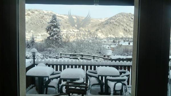 Hotel Saint Joseph, Book Hotel Hoteller i Rhône-Alps med parkering, Parkering