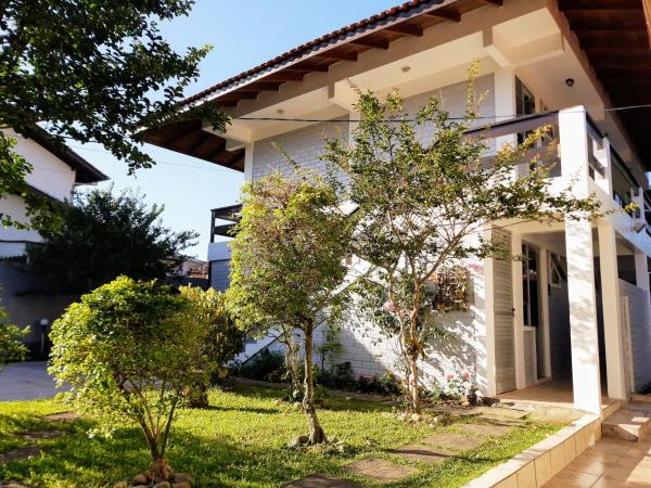 Residencial de Los Pájaros, Book  Florianopolis hoteller med parkering, Parkering