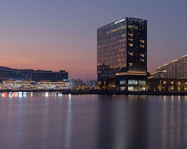 Hyatt Centric Lakeside Ningbo, Book  Hoteller i Zhenhai District med pool, Swimmingpool