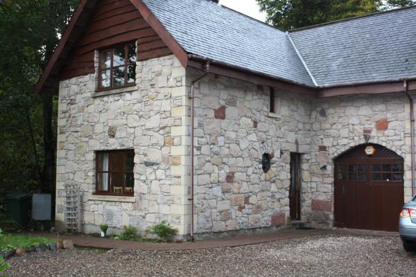 Beechwood B+B, Book  Scotland hoteller med parkering, Parkering