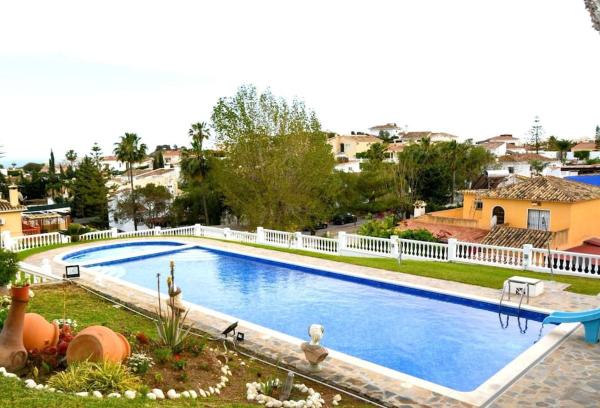 Spectacular Villa in Benalmádena, Book  Hoteller i Costa del Sol med pool, Swimmingpool