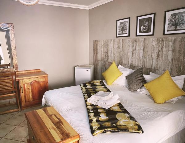The Wilds Lodge, Book Hotel Kuruman Northern Cape