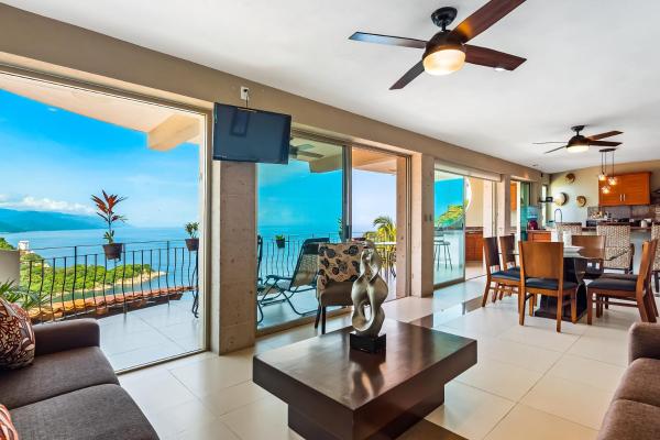Villas Altas Casa Luna #A3, Book  Jalisco hoteller med pool, Swimmingpool